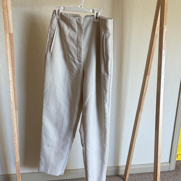 Zara Pants - Zara Women's Light Gray Cropped Pants